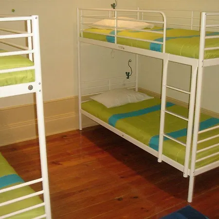 Coolhostel אכסניה