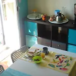 库尔餐厅宾馆 *